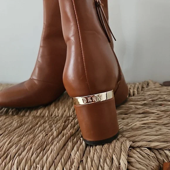 DKNY Brown Leather Ankle Boots Size 6.5 - Picture 2 of 8